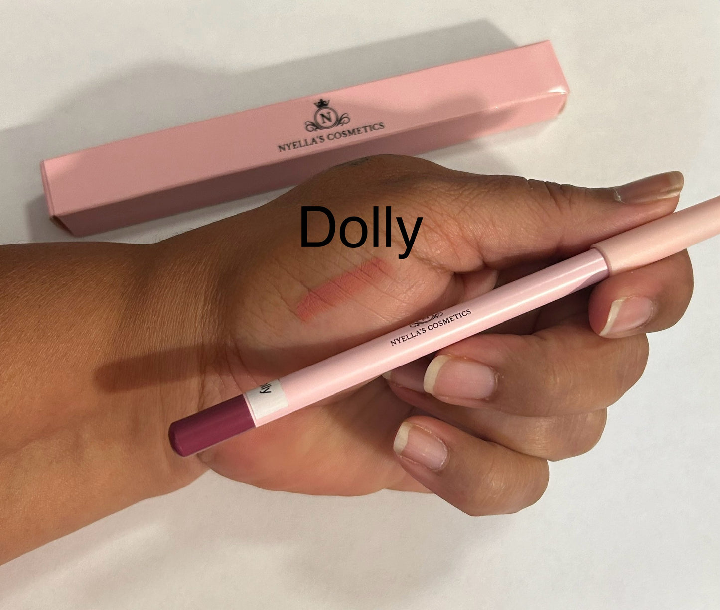 Dolly-Lip liner