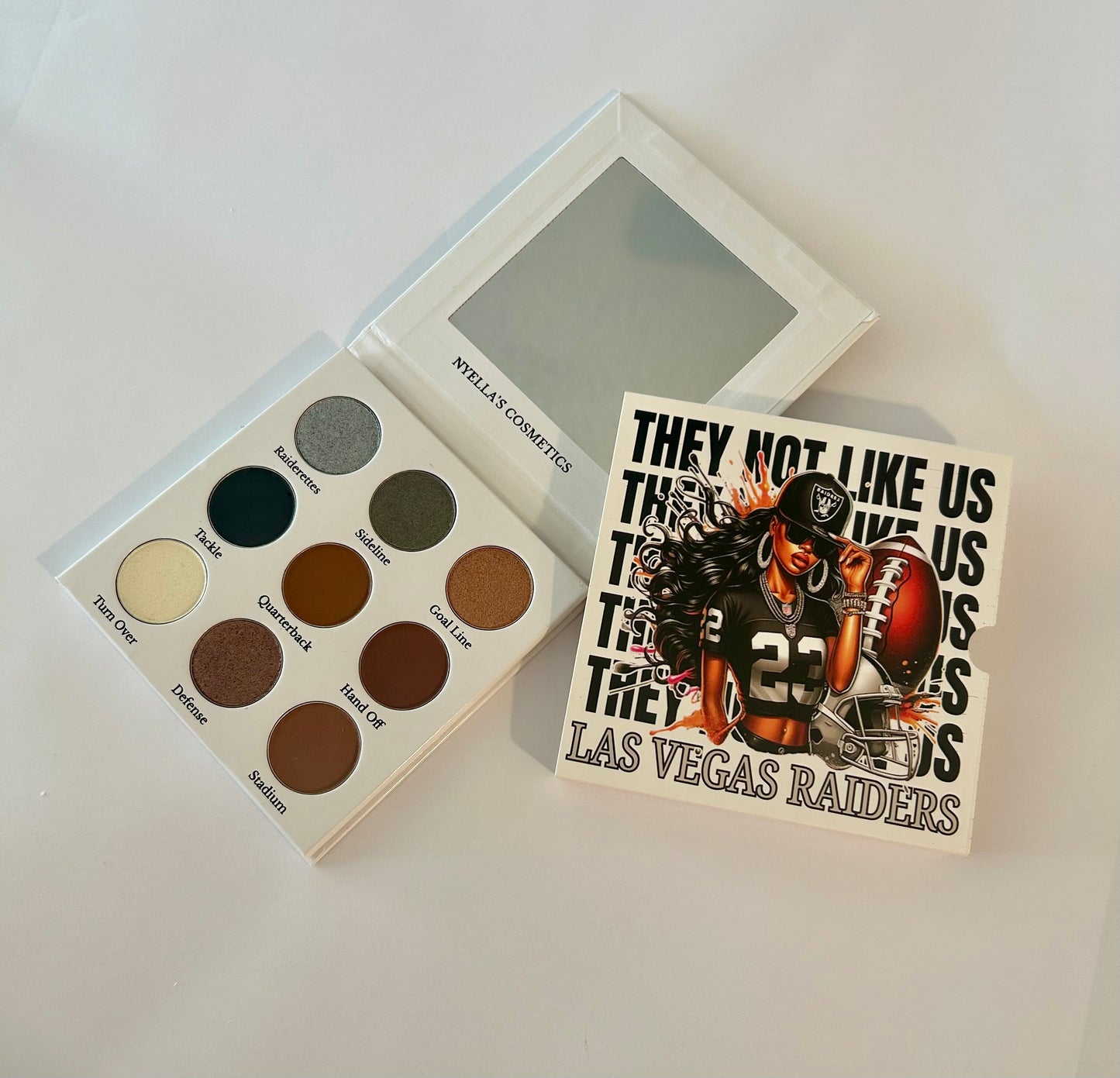 Las Vegas Raiders Eyeshadow Palette