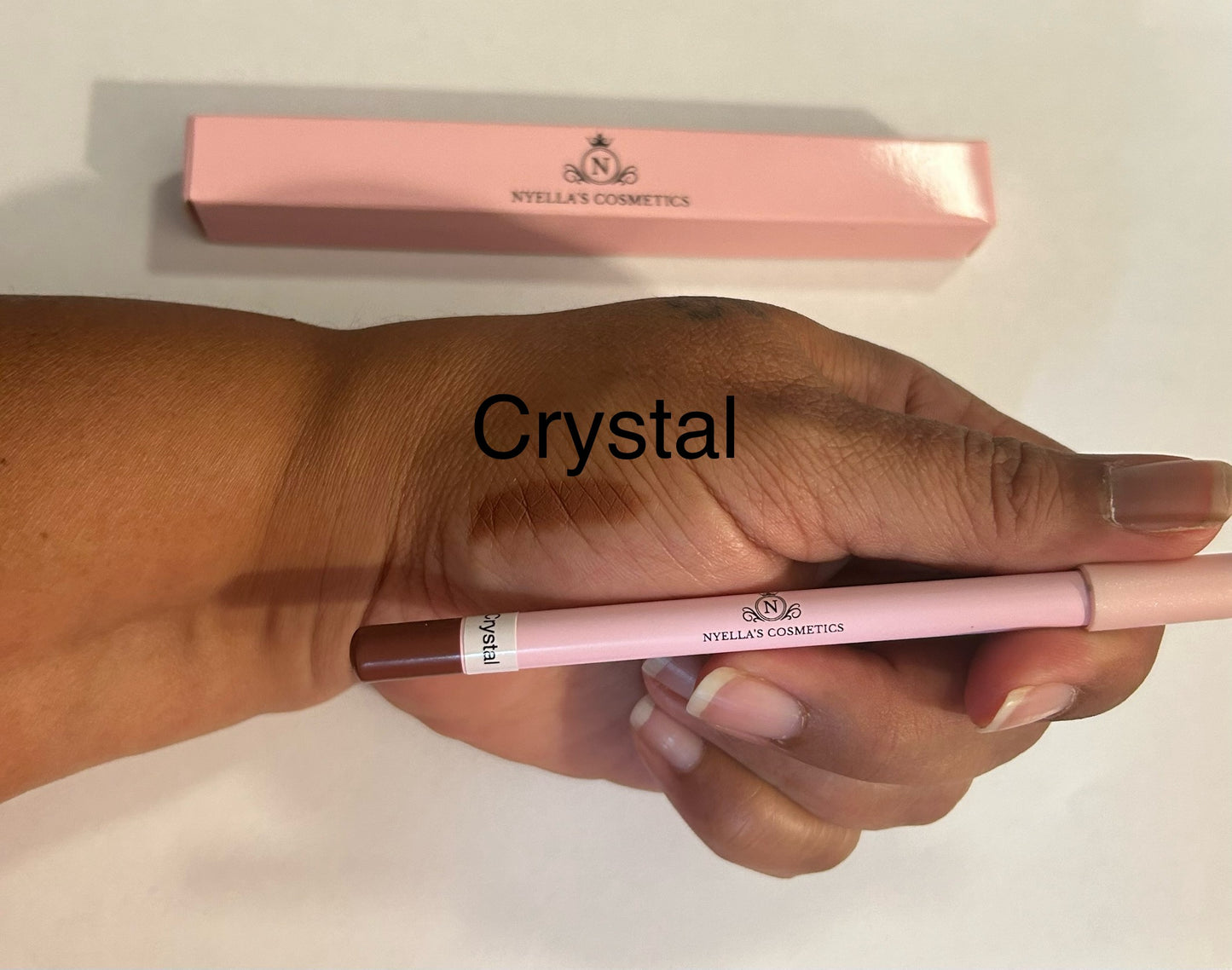 Crystal-lip liner