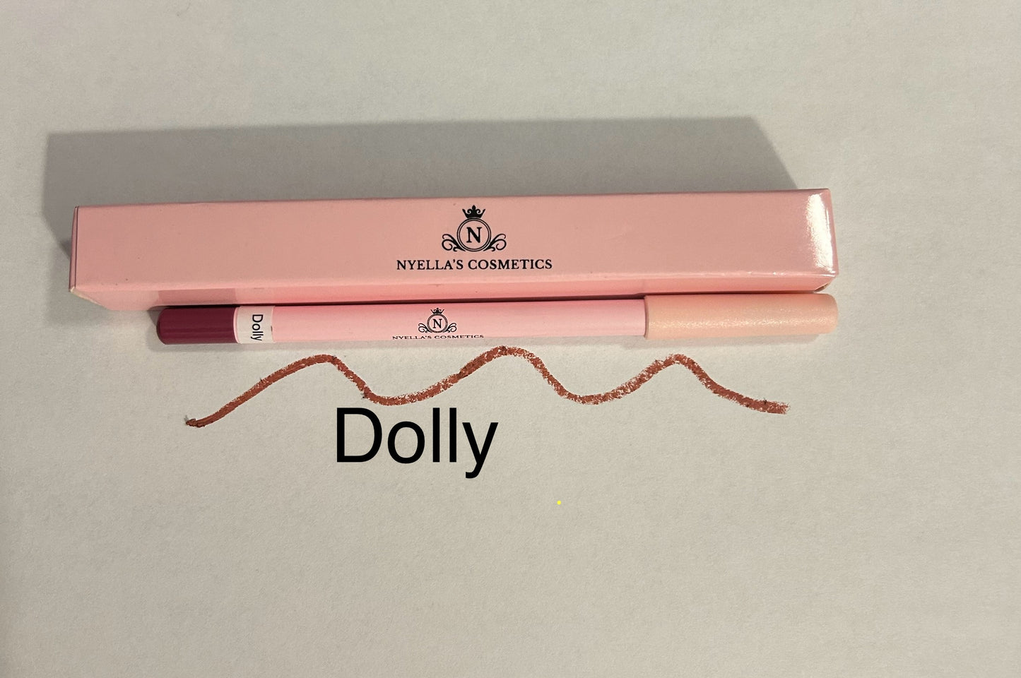 Dolly-Lip liner