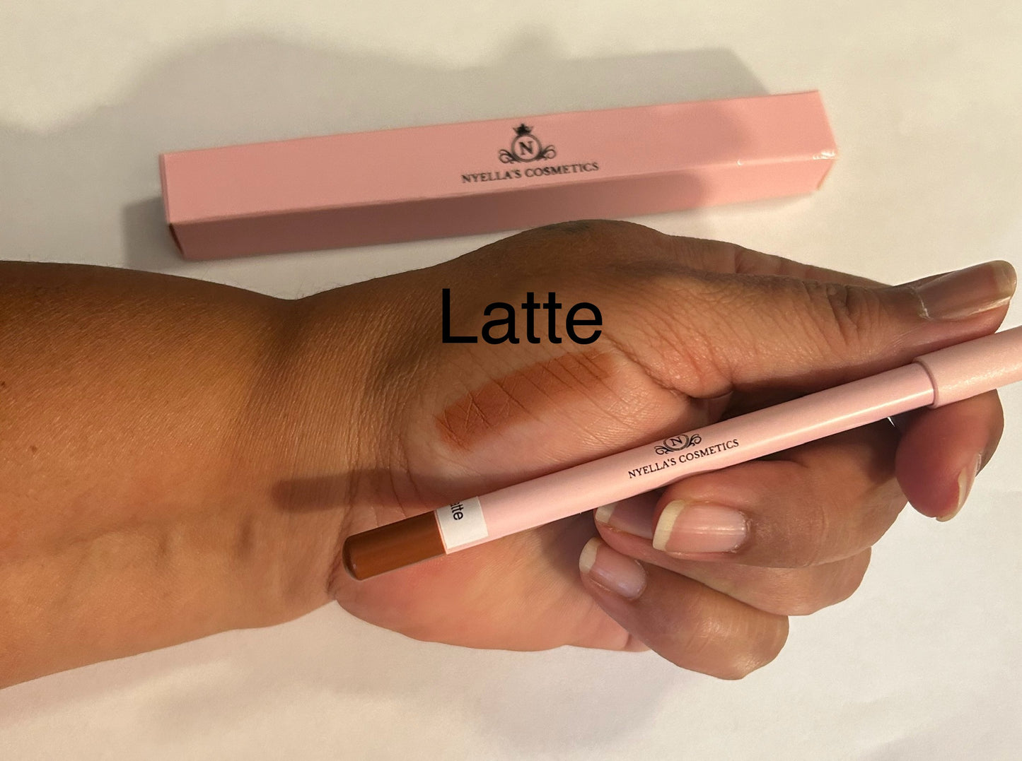 Latte-Lip Liner